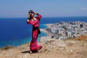 Лена Ленина отправилась с семьей на каникулы в Грецию