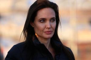 Нездоровый вид Анджелины Джоли серьезно обеспокоил общественность