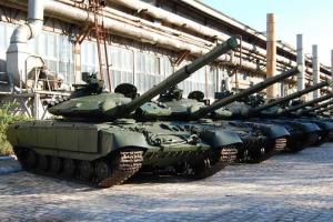 В этом году ВСУ оснастят 18-ю новыми образцами оружия - Порошенко