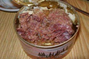 В России придумали, как утилизировать просроченные продукты - травить ими людей в Донбассе