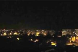 Жители Мариуполя провели вечер в подвалах, есть разрушения и погибшие среди горожан