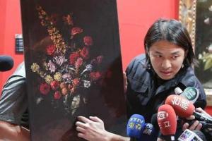 Школьник одним взмахом руки повредил в музее художественный шедевр 