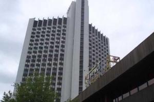 Столичные пожарные боролись с огнем в высотной гостинице "Турист"