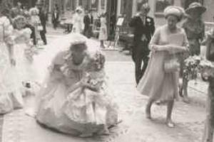 Эксклюзивные свадебные фото принцессы Дианы уйдут с молотка