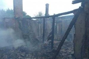 Последствия массированного обстрела боевиками мирного села Артемово