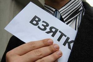 Столичный чиновник задержан "на горячем" при получении огромной взятки