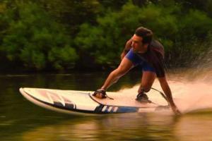 Благодаря новому изобретению "серфить" теперь можно даже без волн