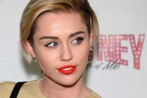 Майли Сайрус: Я предпочитаю менять партнера каждую неделю