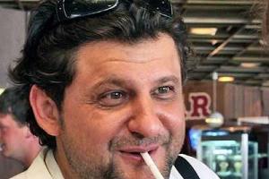 Актер сериала "Папины дочки" развелся с третьей женой