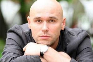 Актер Максим Аверин перестал быть мясоедом