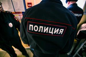 В России полицейский при попытке изнасиловать 12-летнюю девочку, забил ее битой до смерти