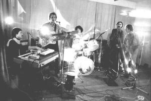 При загадочных обстоятельствах ушел из жизни российский рок-музыкант