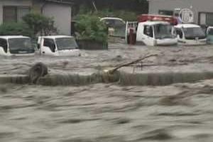 Опубликовано видео катастрофических последствий невиданного наводнения в Японии