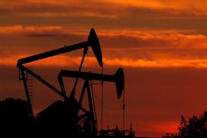 Цена на нефть марки Brent держится ниже 48 долларов за баррель
