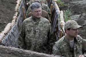 Порошенко: призывной возраст будет увеличен с 18 до 20 лет