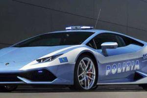 Столичные патрульные полицейские будут патрулировать город на шикарном спорткаре