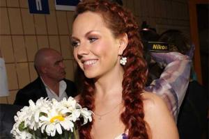 МакSим осталась с двумя детьми, а ее экс-супруг - с юной женой