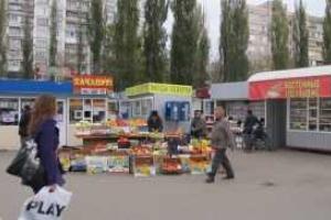 Защищая от демонтажа МАФ, киевлянин открыл стрельбу из карабина