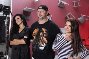 Потап и сексуальные Настя с Бьянкой подарили поклонникам легкую песню "Стиль собачки"