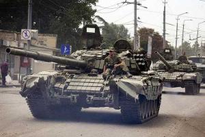 Тымчук: боевики "ДНР" в Донецке проводят передислокацию техники и живой силы