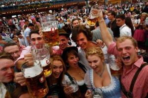 В Мюнхене открылся знаменитый фестиваль пива Октоберфест