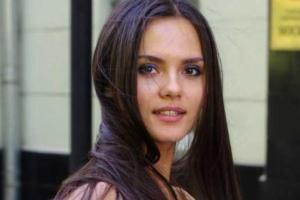 Экс-участница группы "Фабрика" стала приверженкой нудизма и гуляет голой в Америке