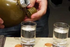 Боец ВСУ провел социальный эксперимент: готовы ли люди добровольно спаивать солдат