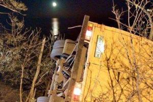 ЧП в Одессе: маршрутка, заполненная пассажирами съехала с дороги и перевернулась