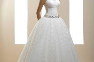 Видеоролик, в котором показана эволюция свадебного платья за последние 100 лет