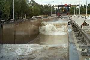 Огромные искусственные океанские волны создали нидерландские инженеры 