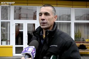 В Житомире камеры наблюдения зафиксировали, как депутат Оноприенко избил мужчину