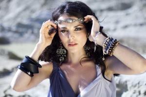 Очаровательная Сати Казанова готовится к свадьбе