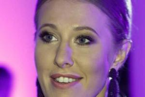 Ксения Собчак мечтает о теле без целлюлита, а ее свекр - о внуках