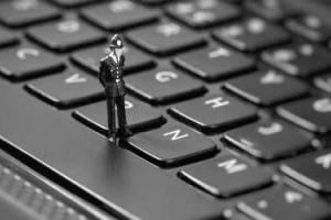 МВД: Спецагенты киберполиции будут получать зарплату в размере до 30 тыс. грн