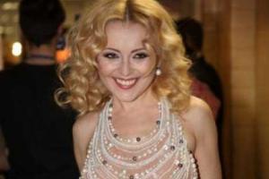 Анжелика Варум не перестает восхищать публику сценическими образами