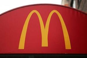 В штате Мехико посетительницу McDonald’s накормили гамбургером с крысиной головой