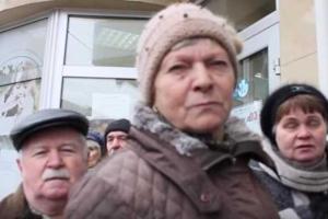 Жители Донецка рассказали о ситуации, сложившейся в городе с выдачей денег и работой банков в городе