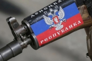 В Горловке на ночной клуб совершен вооруженный налет: брали все - от гаджетов до колбасы и моющих средств