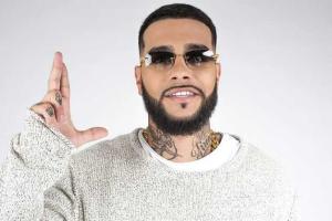 Рэпер Тимати на отдыхе пострадал от зубов тигровой акулы