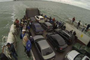 В Крыму объявлено штормовое предупреждение, работа Керченской переправы остановлена