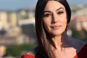 Роскошная Моника Белуччи стала героиней провокационной фотосессии