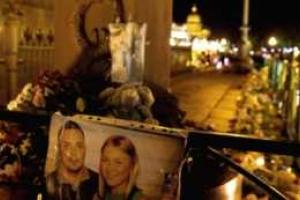 В Питере родственников жертв авиакатастрофы просят освободить дорогой отель