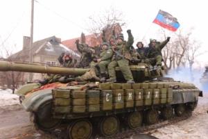 Боевикам "ДНР" дали приказ открывать огонь по позициям ВСУ из всего имеющегося оружия - журналист