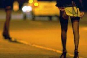 В Мариуполе директор турфирмы организовал "бизнес" по поставке девушек в Грецию