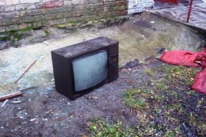 На Житомирщине спасатели вынесли из пожара трех малолетних детей