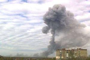 Жители Донецка тревожно вслушиваются в звуки боя