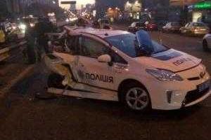 Видео с места масштабного ДТП в Киеве: ранения получили шесть человек