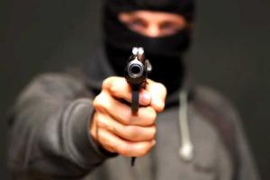 В столице на отделение банка совершен вооруженный налет