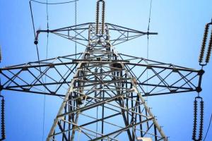 Захарченко решил торговать электроэнергией, продавая ее луганской "республике"