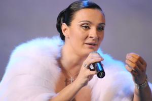 Фанаты обвинили Елену Ваенгу в жадности